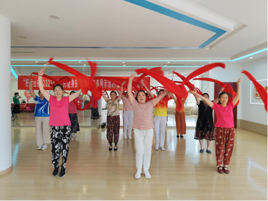 一招一式间, 指导下, 好者伴随着 一招一式间, 指导下, 好者伴随着