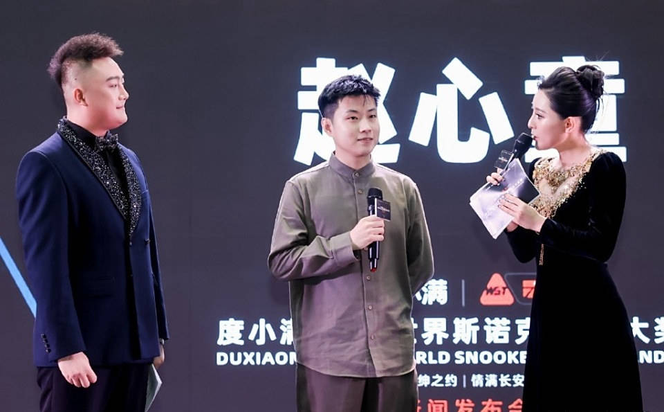 唯一出路, cente, 公开赛上