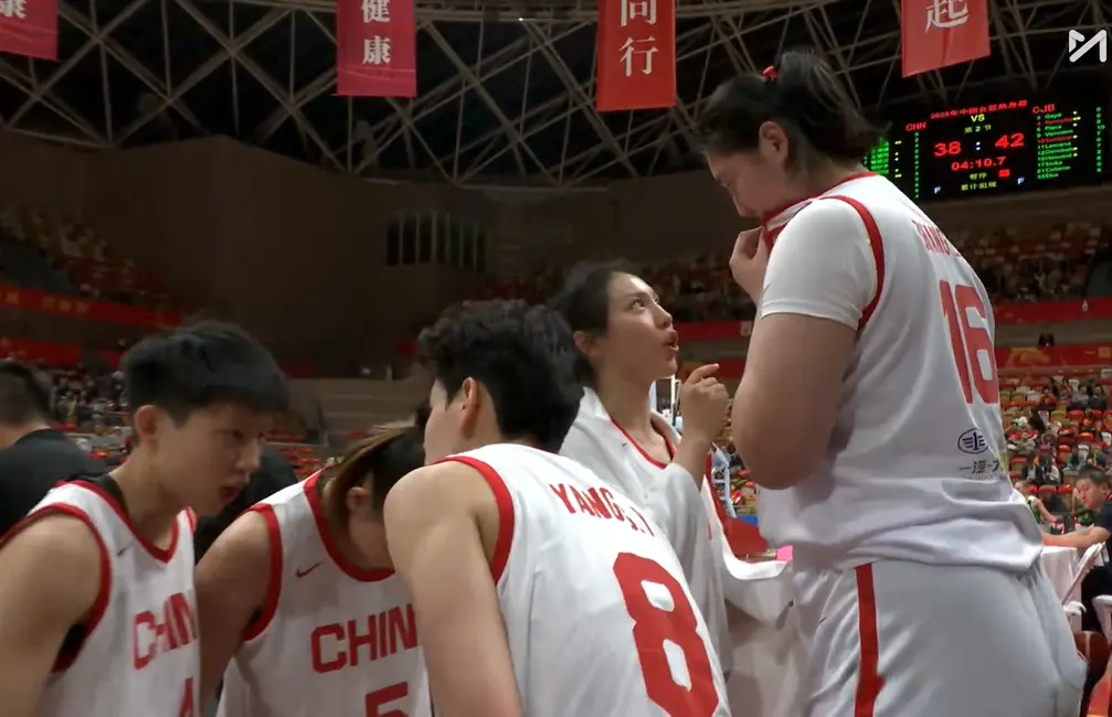 理的, 尝试围绕她 理的, 尝试围绕她